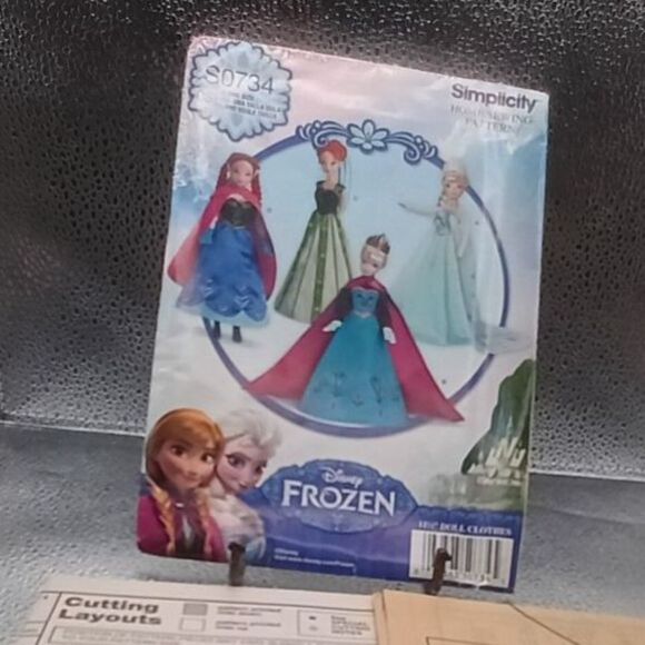 Simplicity S0734 Disney Frozen Doll Clothes Sewing Pattern Uncut OOP Anna Elsa - Picture 4 of 5